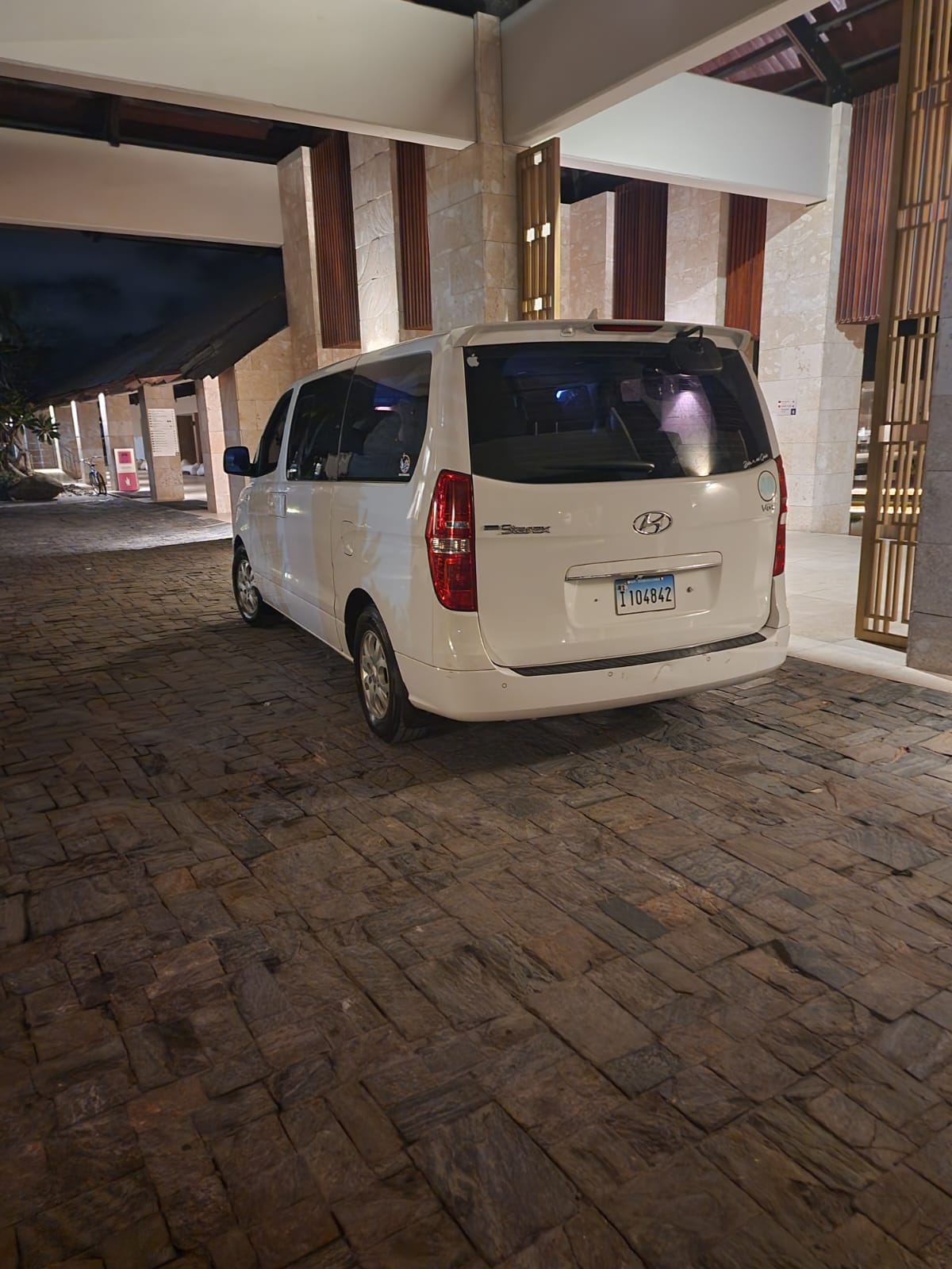 Transporte en Van para 1 a 4 personas